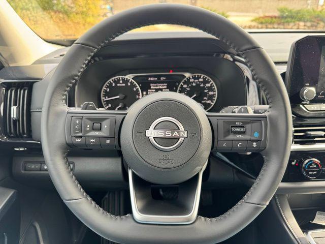 new 2025 Nissan Pathfinder car, priced at $34,580