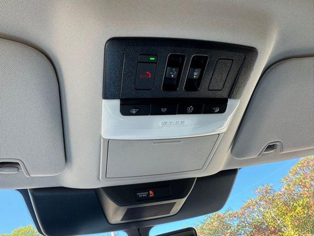 new 2025 Nissan Pathfinder car, priced at $45,745