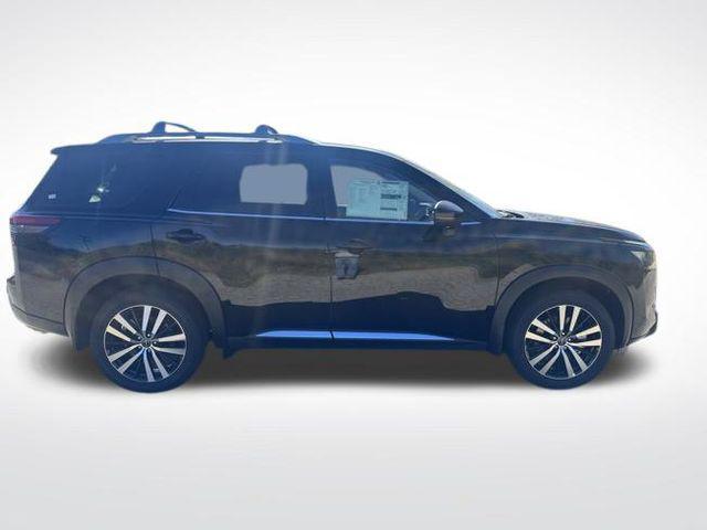 new 2025 Nissan Pathfinder car, priced at $45,745