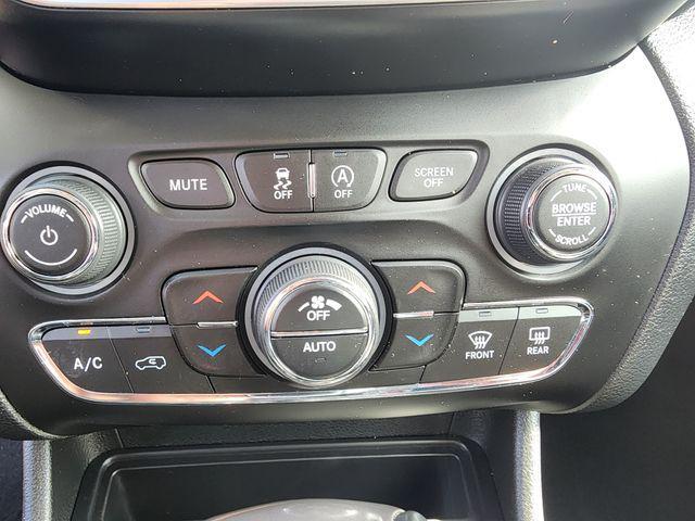 used 2021 Jeep Cherokee car, priced at $20,690