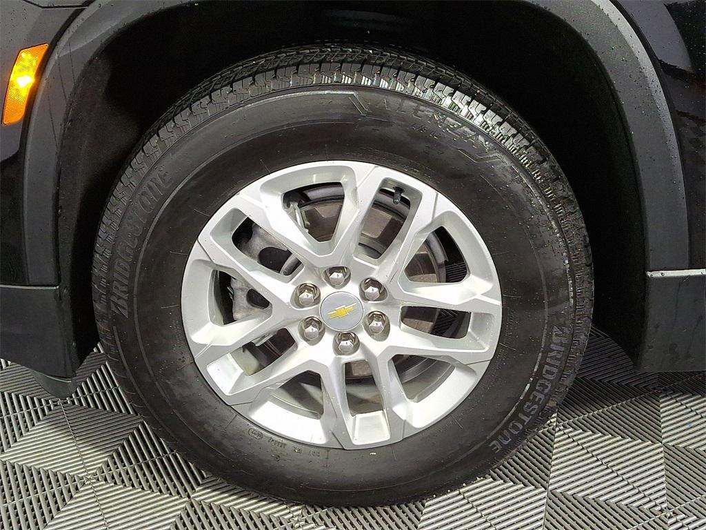 used 2022 Chevrolet Traverse car, priced at $28,600