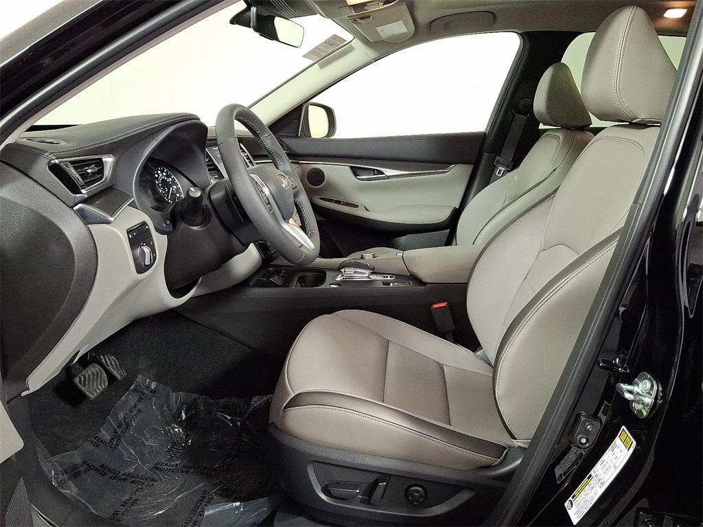 new 2025 INFINITI QX50 car, priced at $48,370