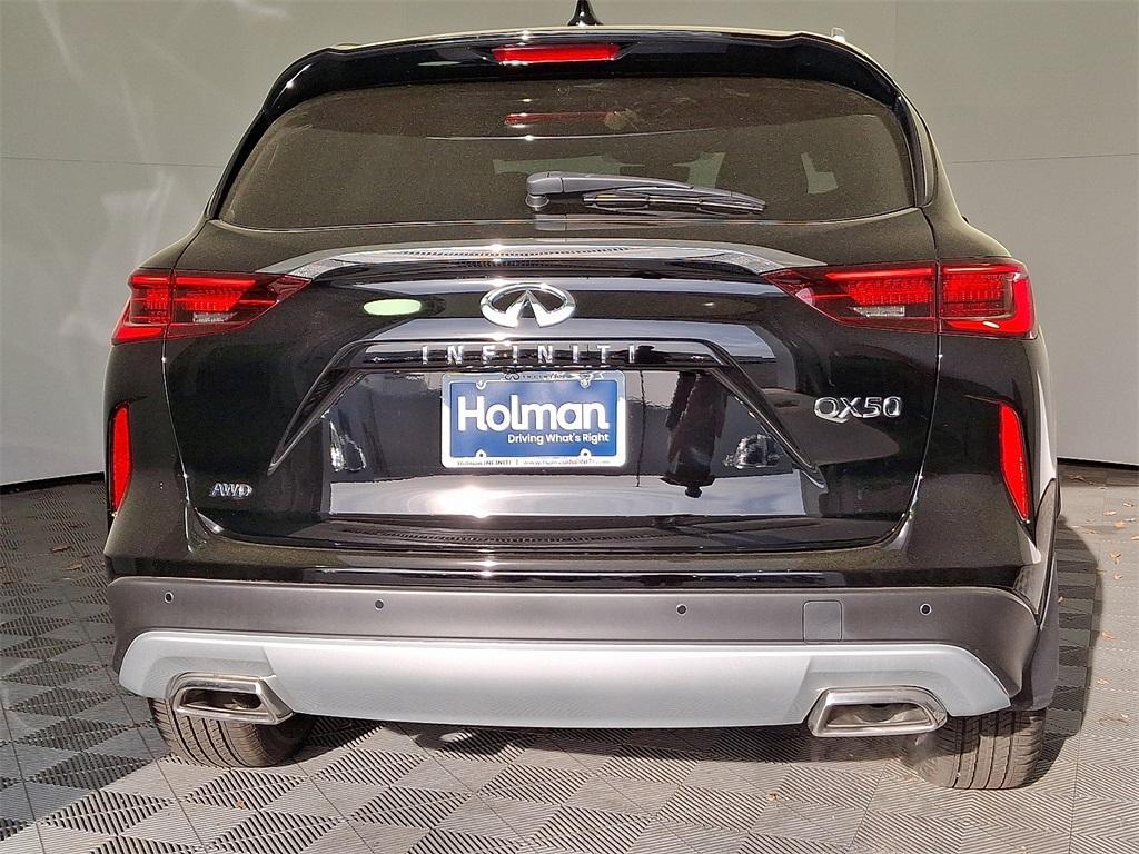 new 2025 INFINITI QX50 car, priced at $48,370
