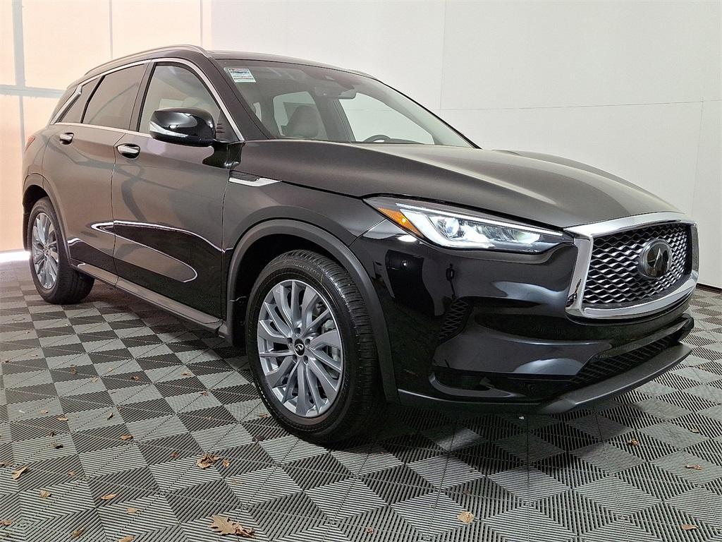 new 2025 INFINITI QX50 car, priced at $48,370
