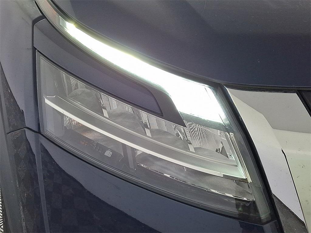 used 2022 Nissan Pathfinder car, priced at $27,298