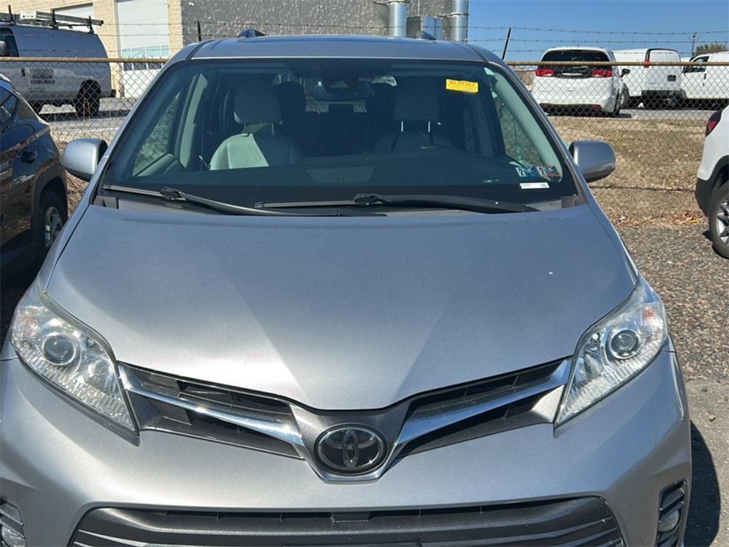 used 2018 Toyota Sienna car, priced at $31,667