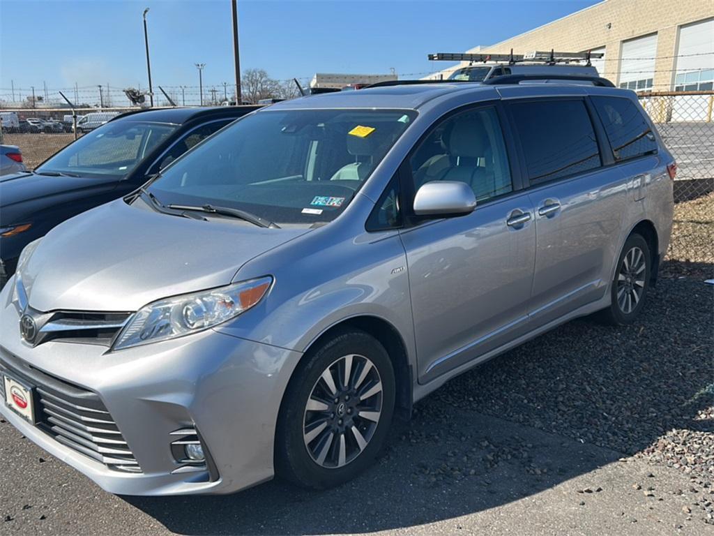 used 2018 Toyota Sienna car, priced at $31,667