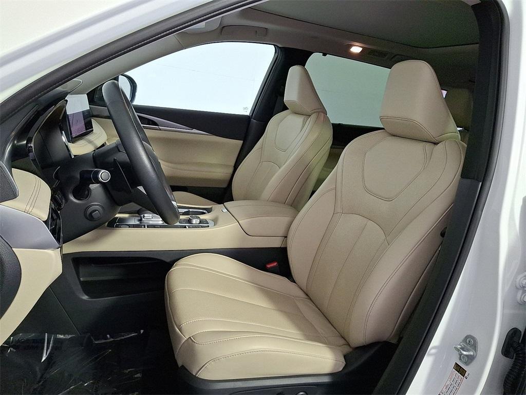used 2025 INFINITI QX60 car, priced at $47,999