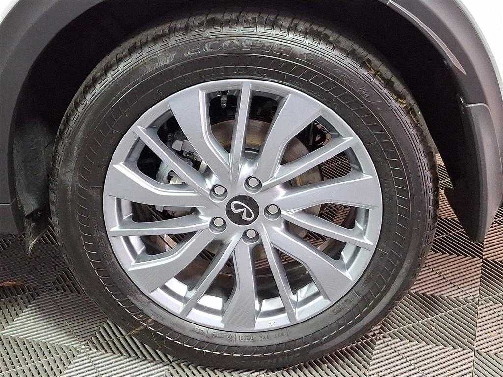 new 2025 INFINITI QX50 car, priced at $49,270