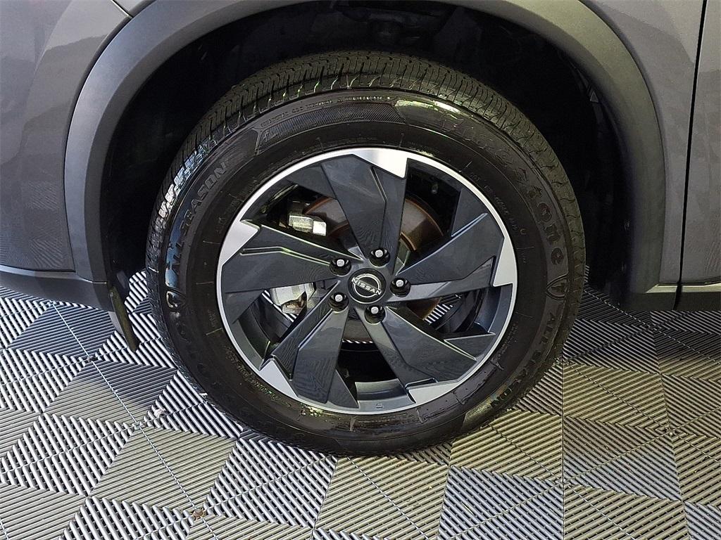 used 2024 Nissan Rogue car, priced at $22,444
