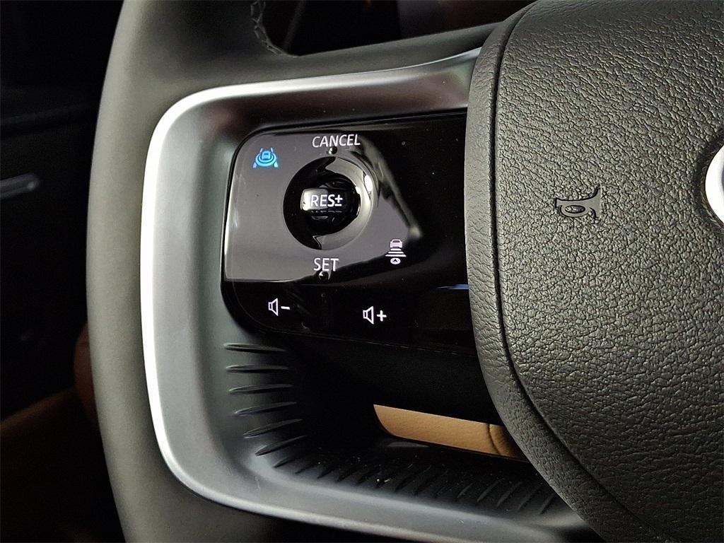 new 2025 INFINITI QX80 car, priced at $97,960