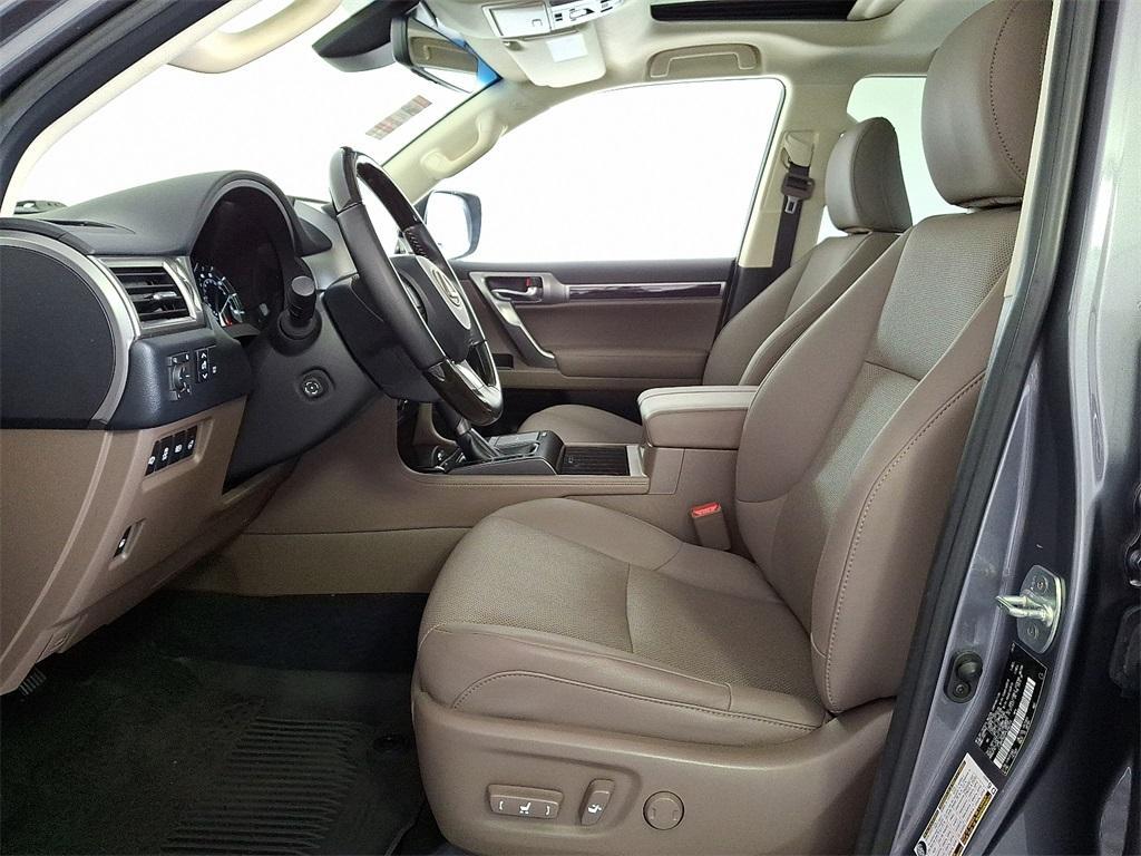 used 2023 Lexus GX 460 car, priced at $56,632