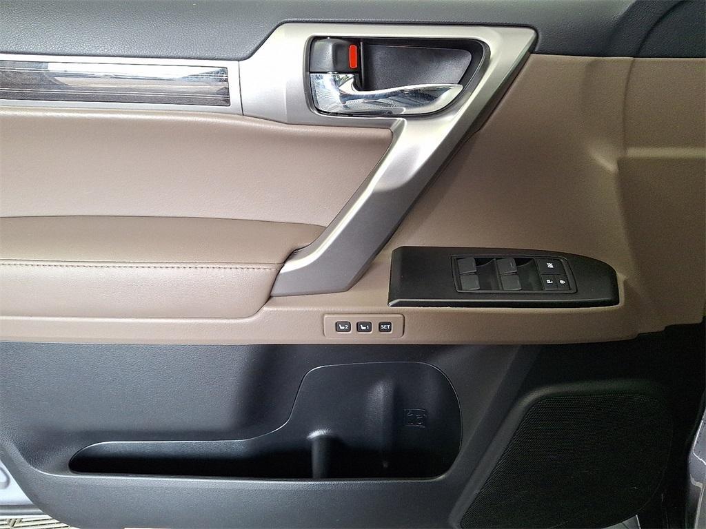 used 2023 Lexus GX 460 car, priced at $56,632