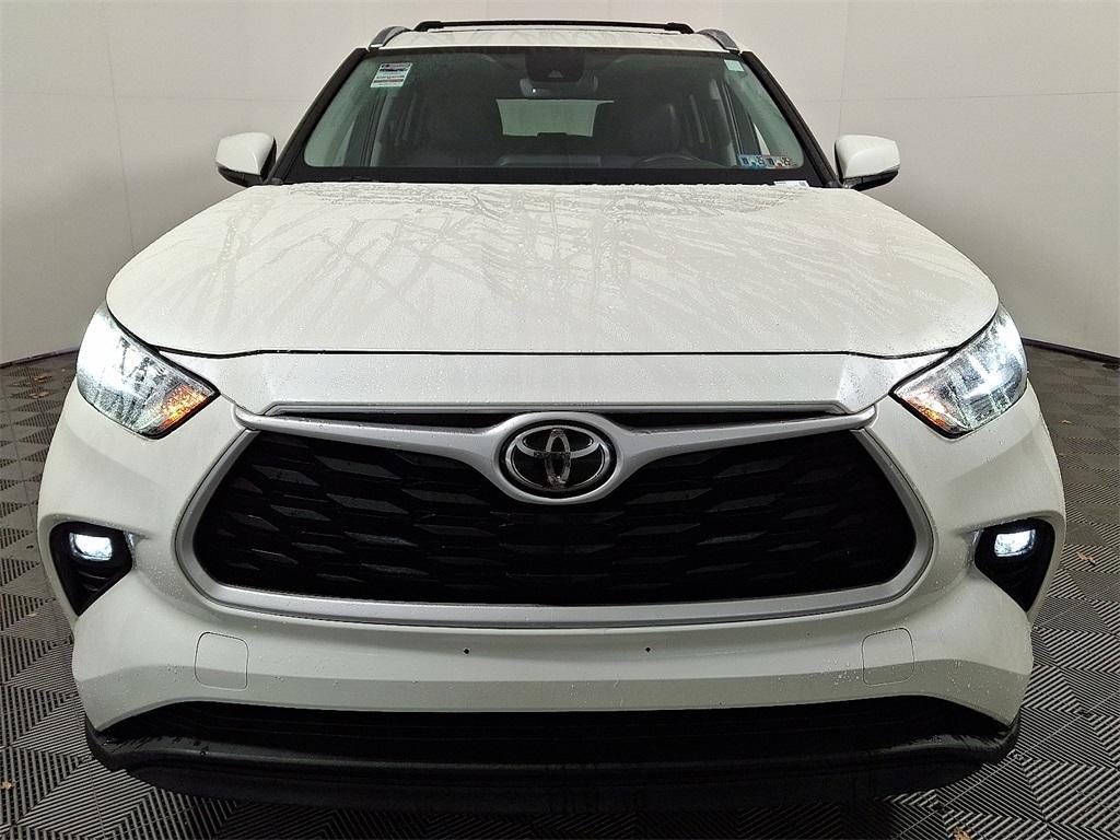used 2020 Toyota Highlander car, priced at $28,572