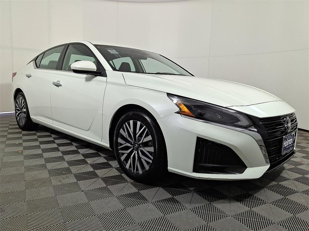 used 2023 Nissan Altima car, priced at $19,290