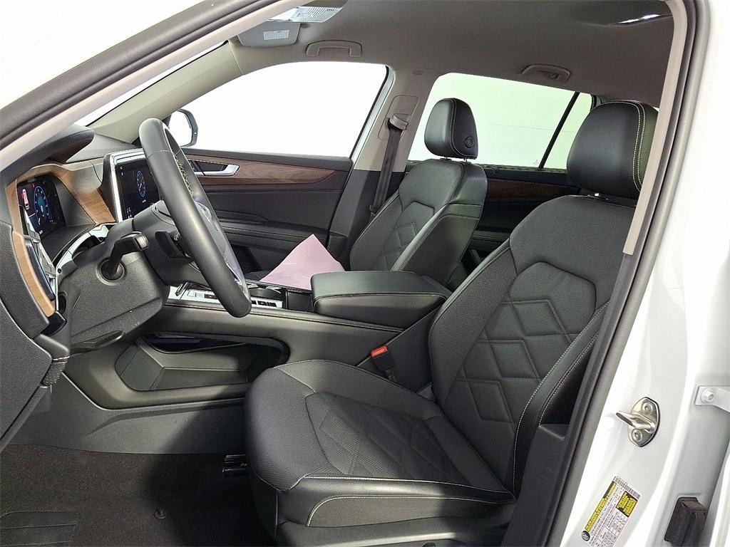 used 2024 Volkswagen Atlas car, priced at $32,900
