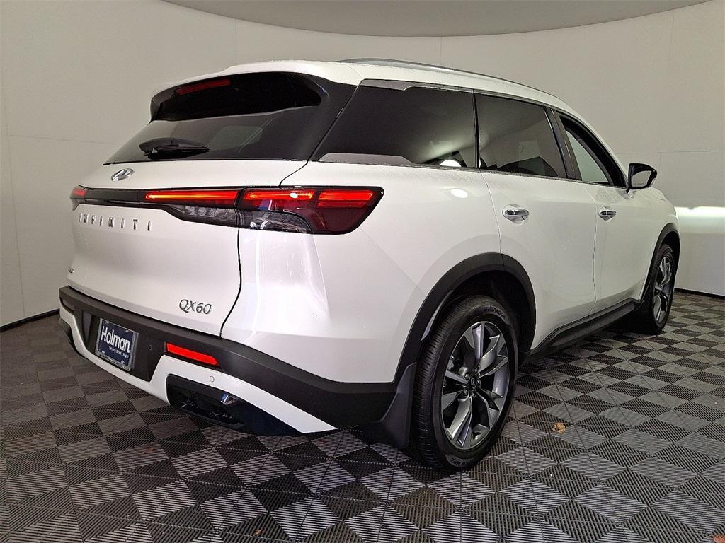 used 2025 INFINITI QX60 car, priced at $45,990