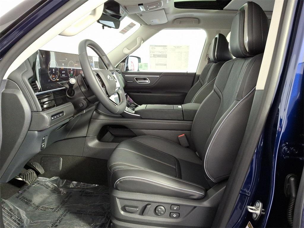new 2025 INFINITI QX80 car, priced at $102,640