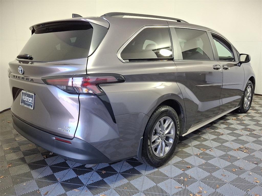 used 2024 Toyota Sienna car, priced at $39,999