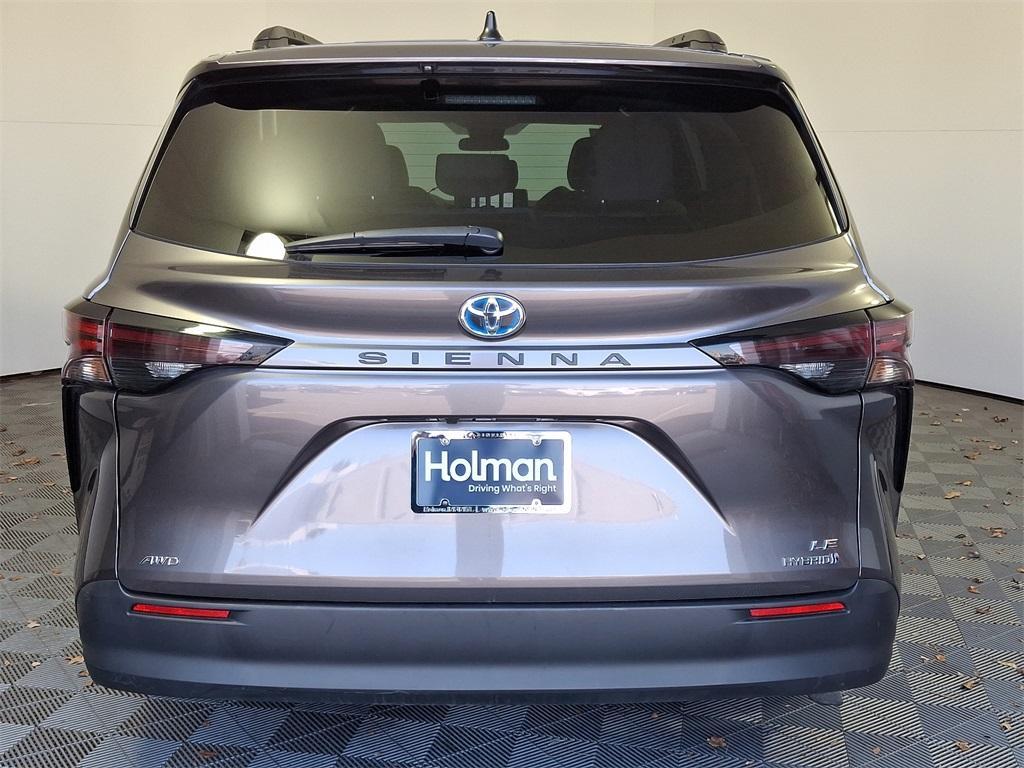 used 2024 Toyota Sienna car, priced at $39,999