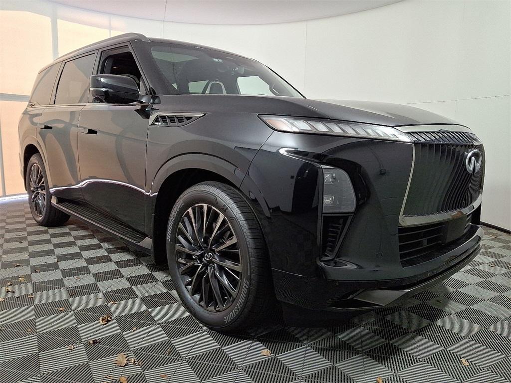 new 2025 INFINITI QX80 car, priced at $113,850