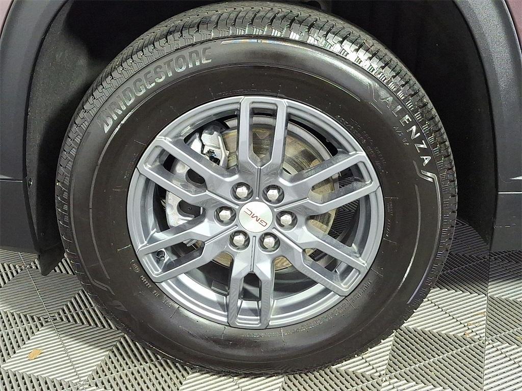 used 2025 GMC Acadia car, priced at $34,999