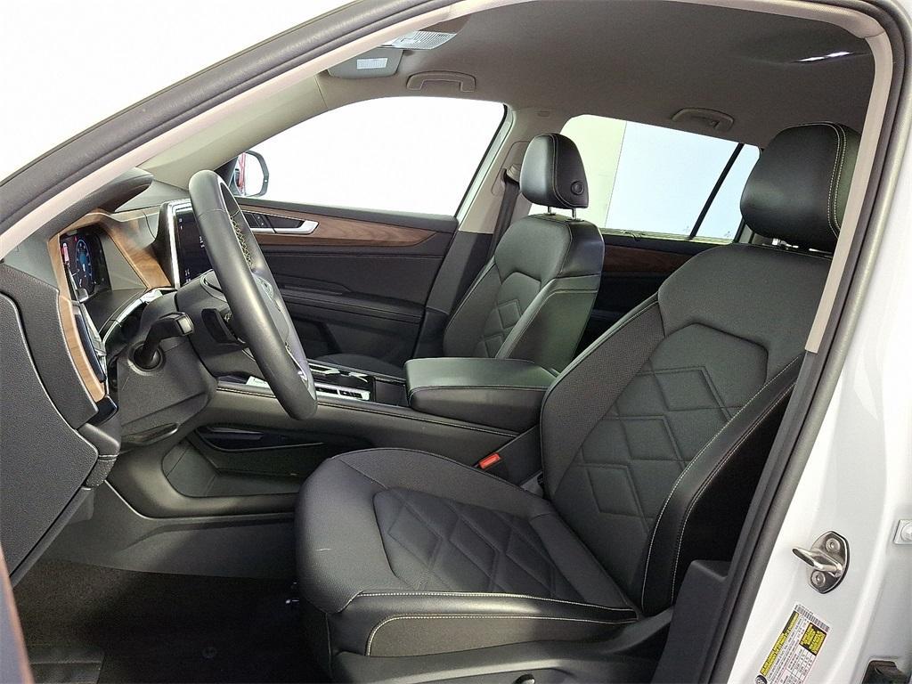 used 2024 Volkswagen Atlas car, priced at $34,172