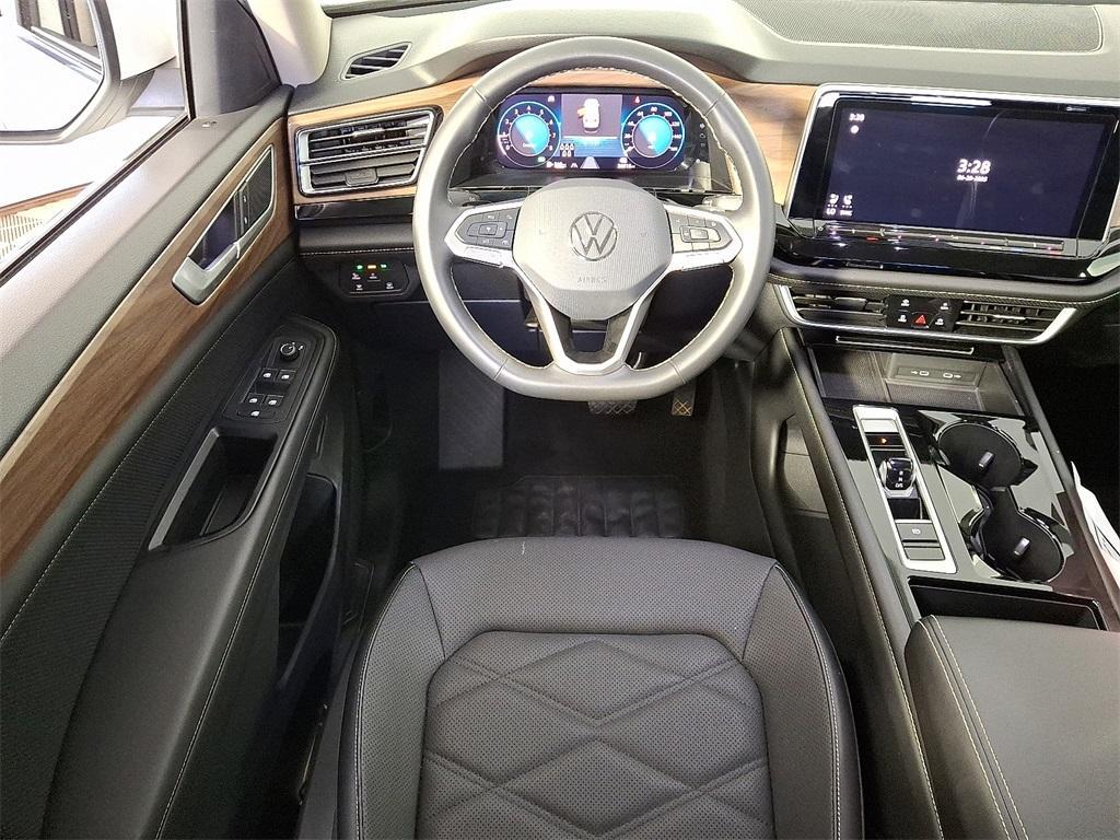 used 2024 Volkswagen Atlas car, priced at $32,750