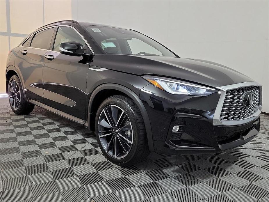 new 2025 INFINITI QX55 car, priced at $52,085