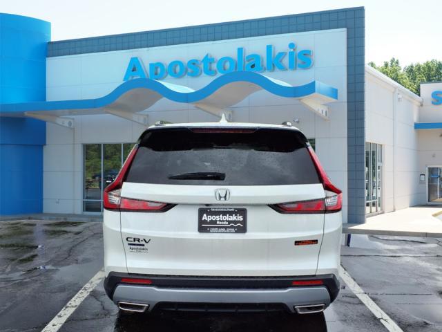 new 2026 Honda CR-V Hybrid car, priced at $40,650