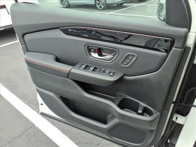 new 2025 Honda Pilot car, priced at $51,305