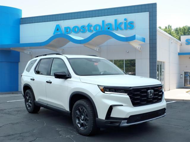 new 2025 Honda Pilot car, priced at $51,305