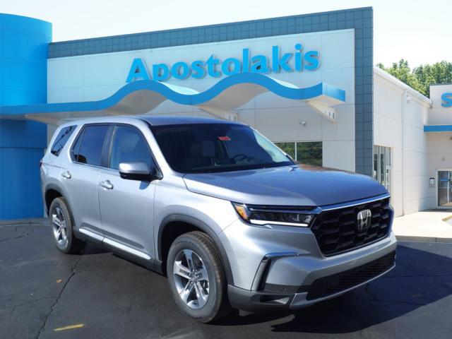 new 2025 Honda Pilot car, priced at $46,995