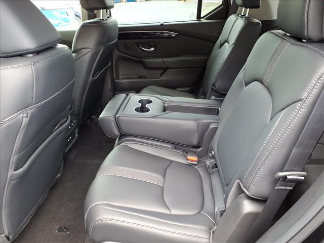 new 2025 Honda Pilot car, priced at $52,995