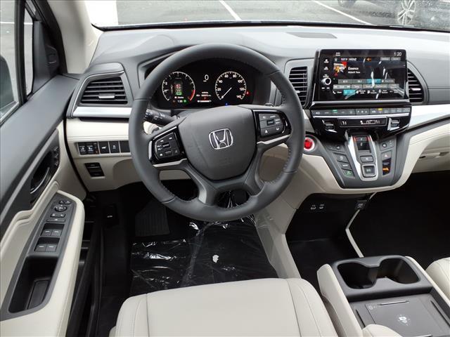 new 2026 Honda Odyssey car, priced at $44,290