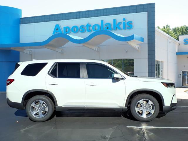 new 2025 Honda Pilot car, priced at $47,550