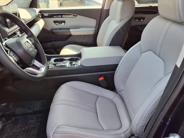 new 2025 Honda Pilot car, priced at $47,050