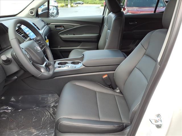 new 2025 Honda Ridgeline car, priced at $44,885