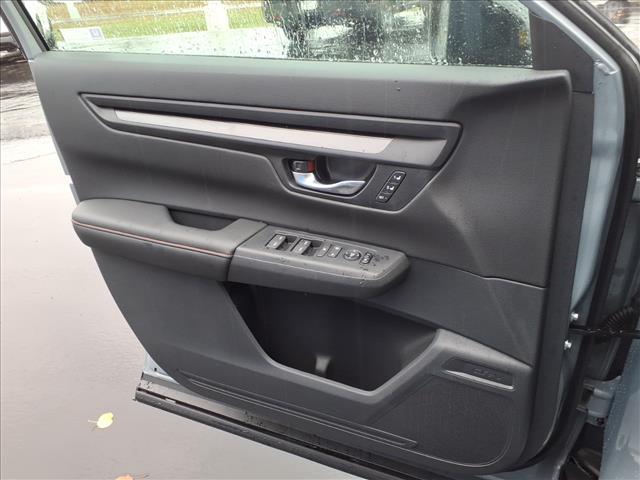 new 2026 Honda CR-V Hybrid car, priced at $42,130