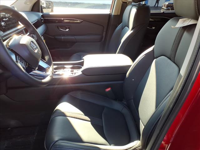 new 2025 Honda Pilot car, priced at $51,550