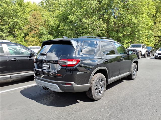 new 2025 Honda Pilot car, priced at $50,850