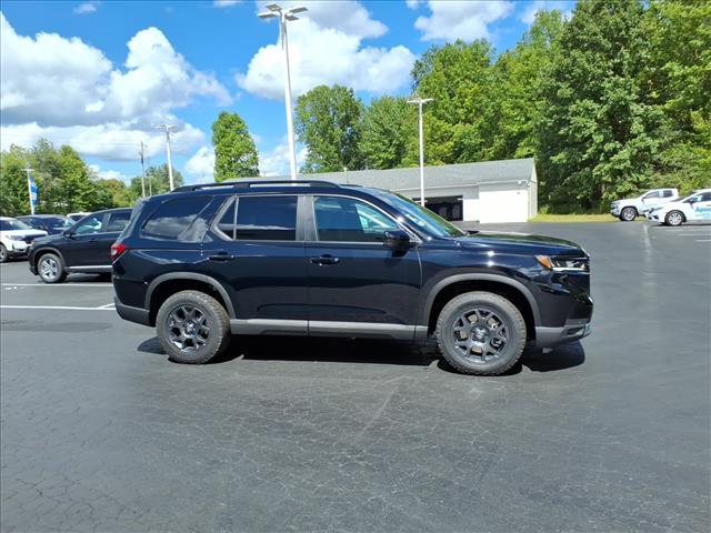 new 2025 Honda Pilot car, priced at $50,850