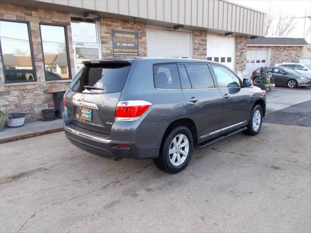 used 2012 Toyota Highlander car, priced at $9,495