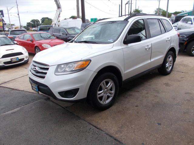 used 2012 Hyundai Santa Fe car, priced at $5,995