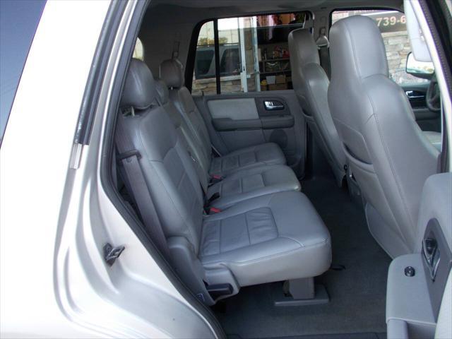 used 2005 Ford Expedition car, priced at $3,275