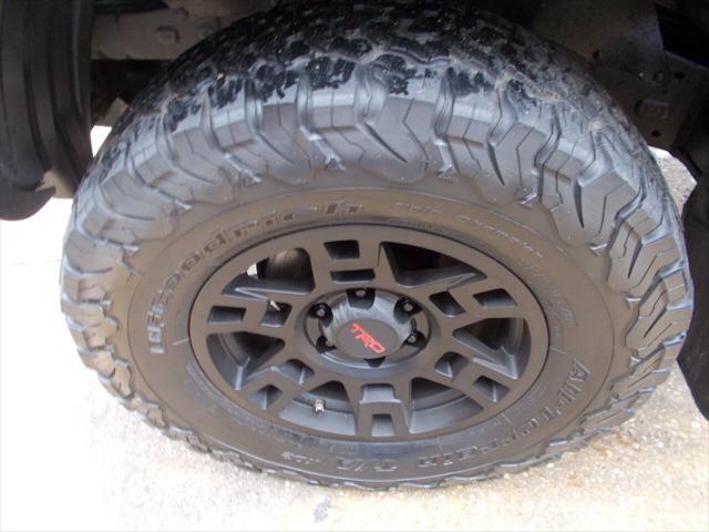 used 2006 Toyota Tacoma car, priced at $12,995