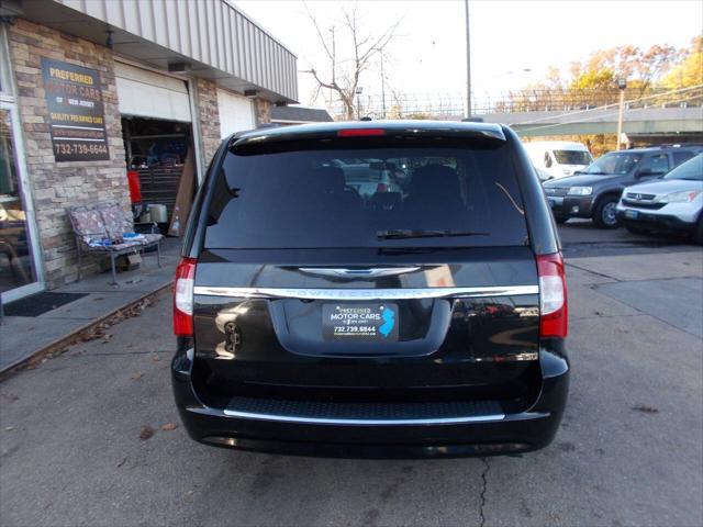 used 2015 Chrysler Town & Country car, priced at $9,995