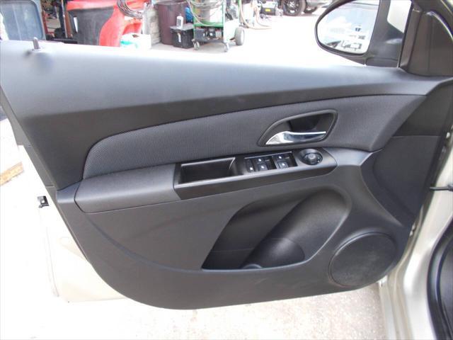 used 2014 Chevrolet Cruze car, priced at $6,995