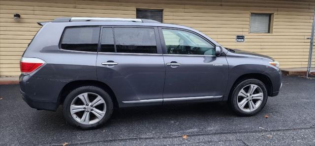 used 2011 Toyota Highlander car, priced at $9,950