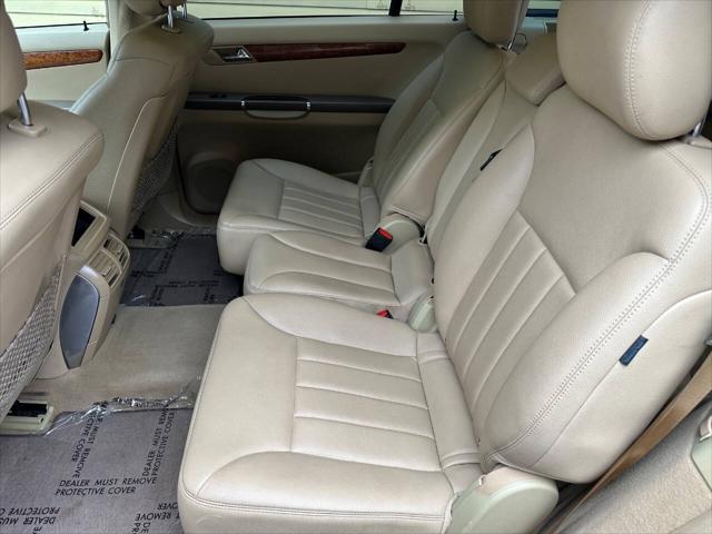 used 2009 Mercedes-Benz R-Class car, priced at $6,550